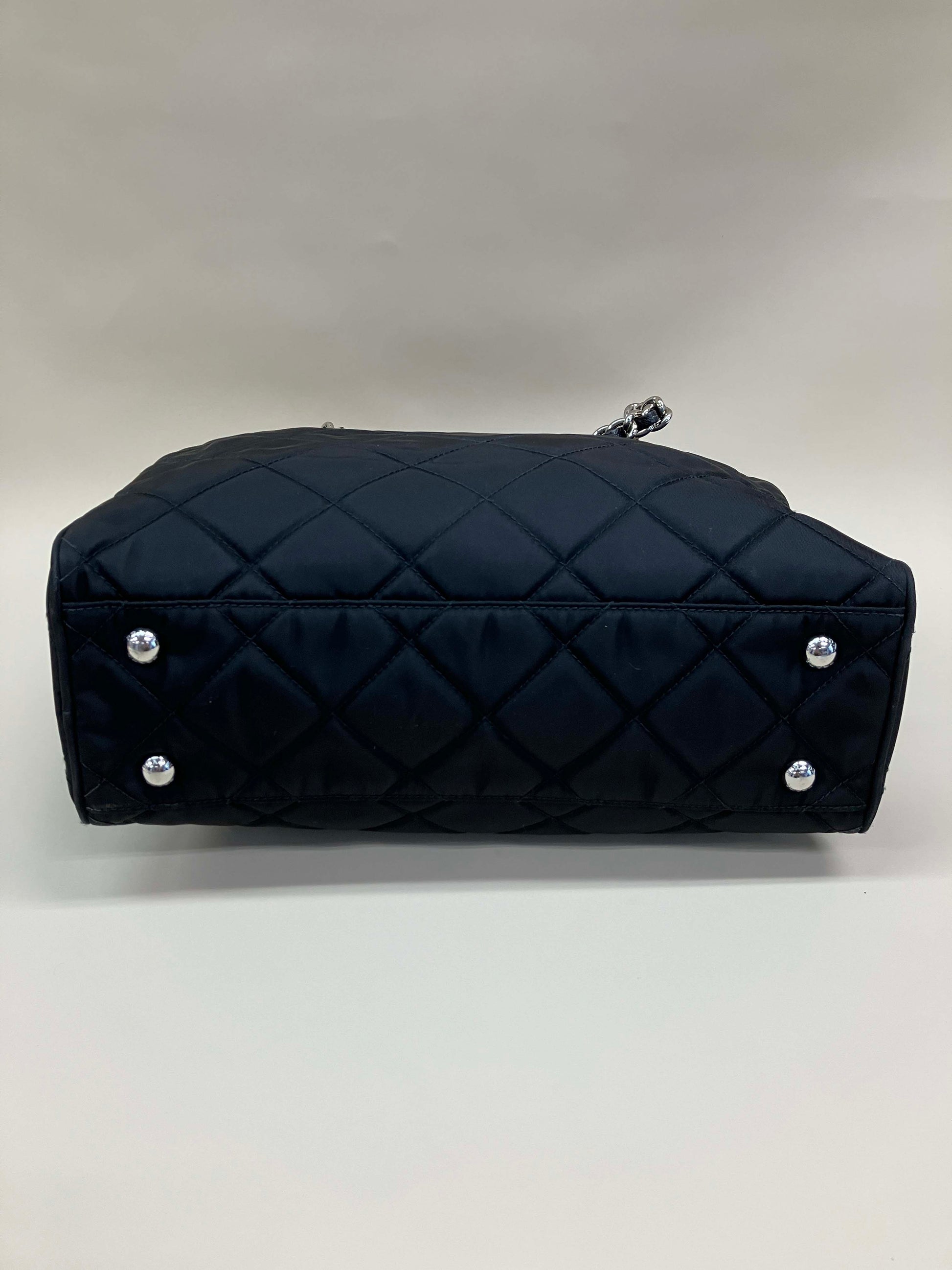 Prada Tessuto Shoulder Bag (SHG-25071) – LuxeDH